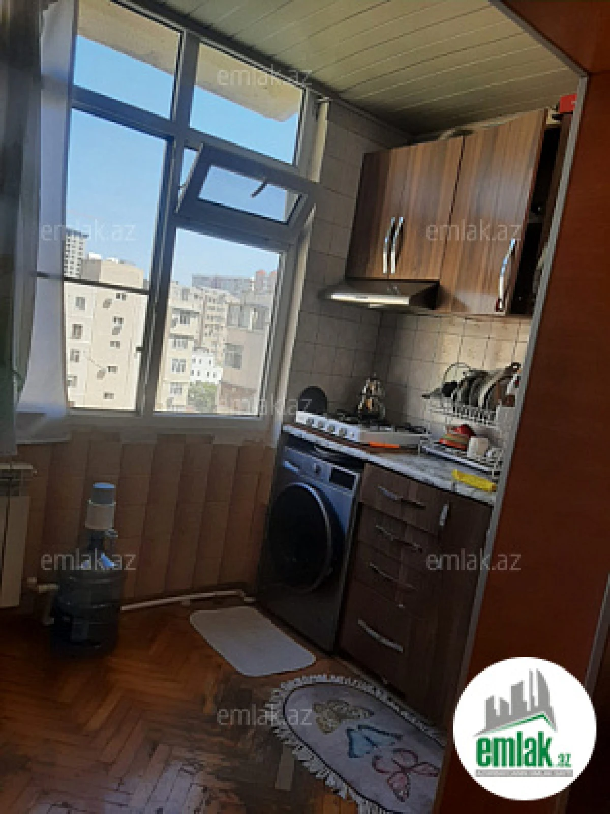 Satılır 2 otaqlı köhnə tikili 65 m²