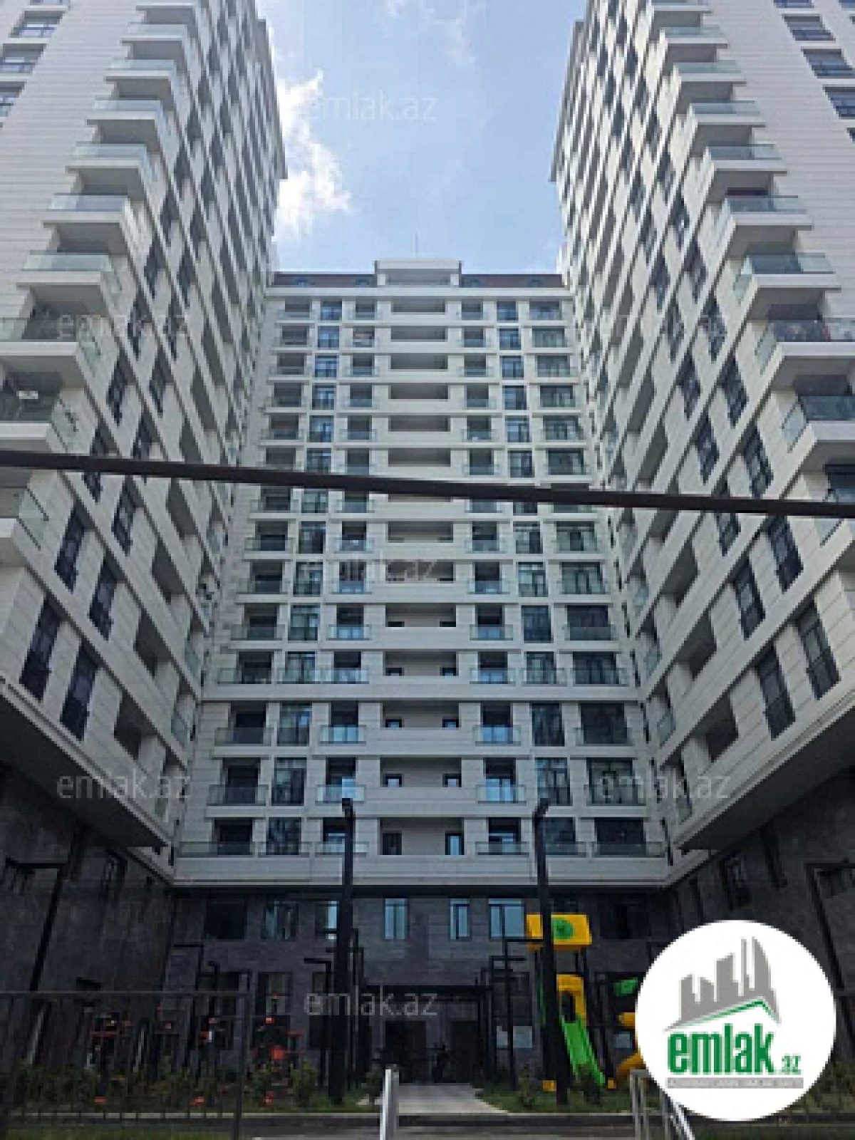 Satılır 2 otaqlı yeni tikili 95 m²