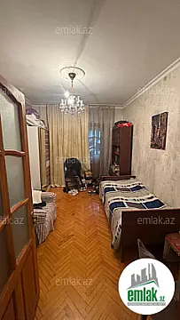 Satılır 3 otaqlı köhnə tikili 85 m²