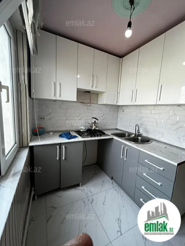 Satılır 2 otaqlı köhnə tikili 47 m²