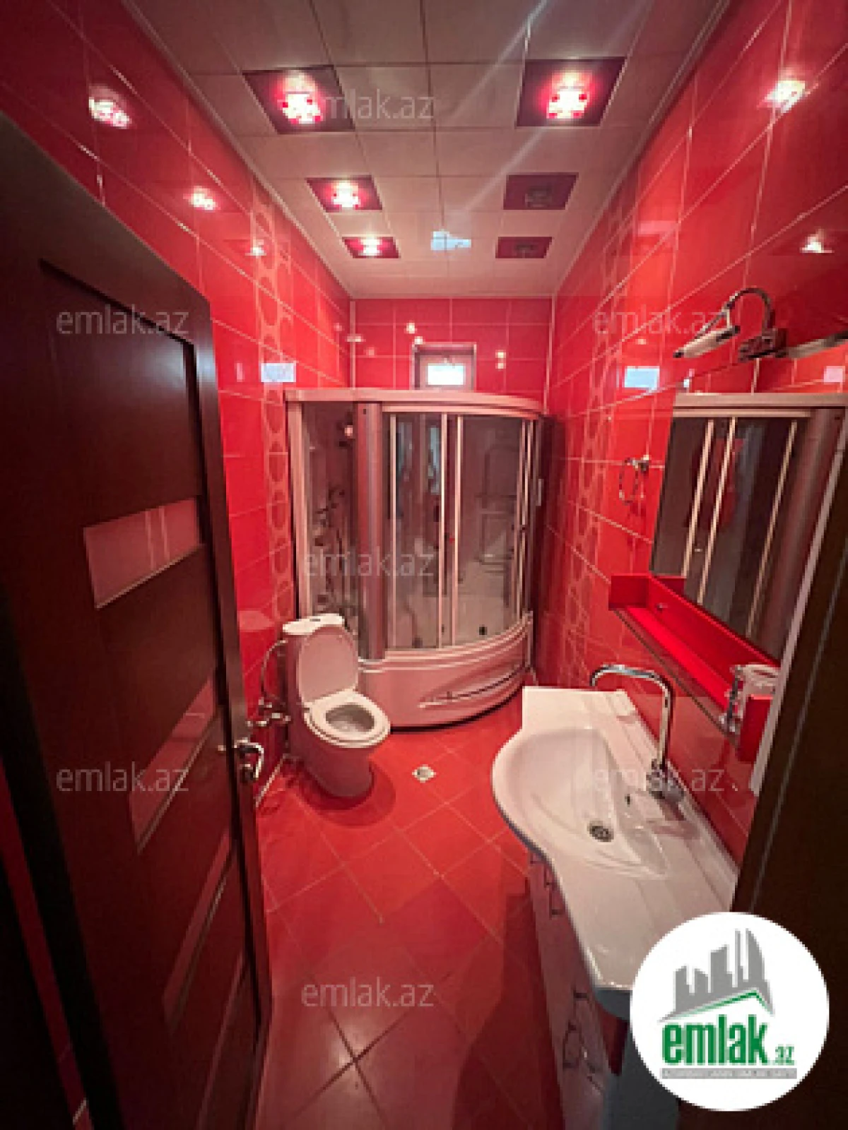 Satılır 7 otaqlı həyət evi 500 m²