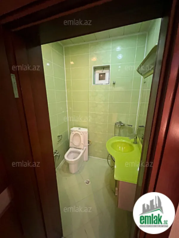 Satılır 7 otaqlı həyət evi 500 m²