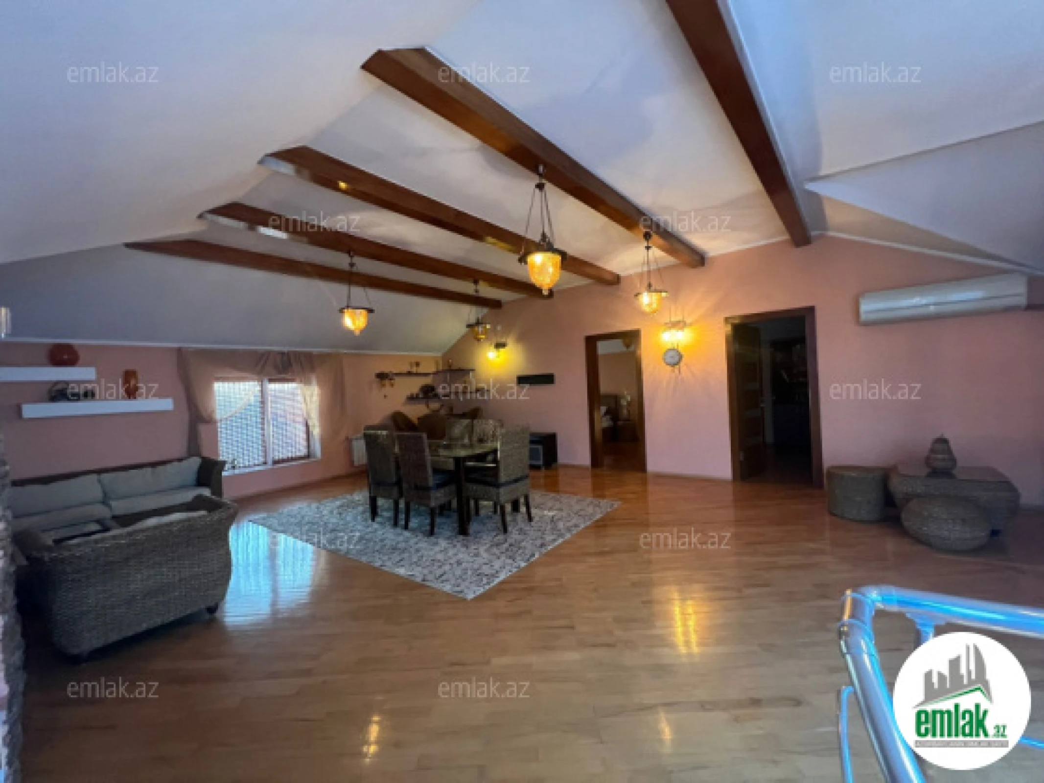 Satılır 7 otaqlı həyət evi 500 m²