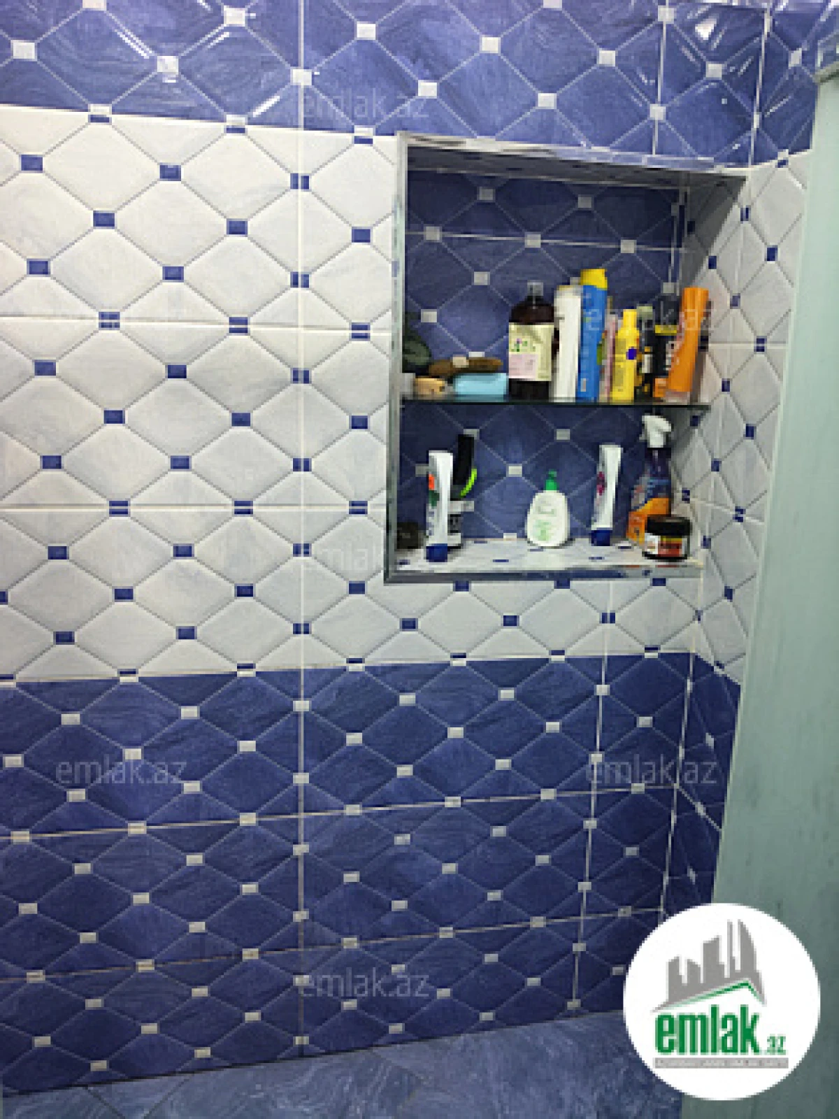 Satılır 5 otaqlı həyət evi 300 m²