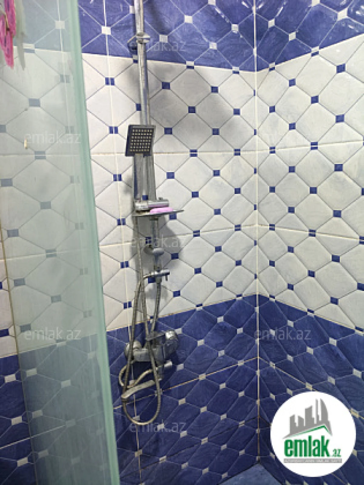 Satılır 5 otaqlı həyət evi 300 m²