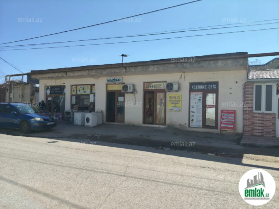 Satılır 5 otaqlı həyət evi 300 m²