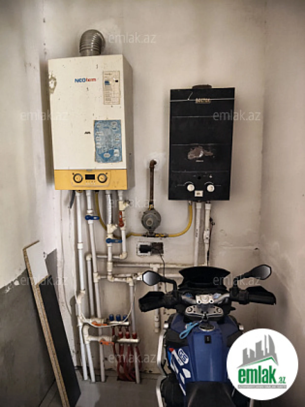 Satılır 5 otaqlı həyət evi 300 m²