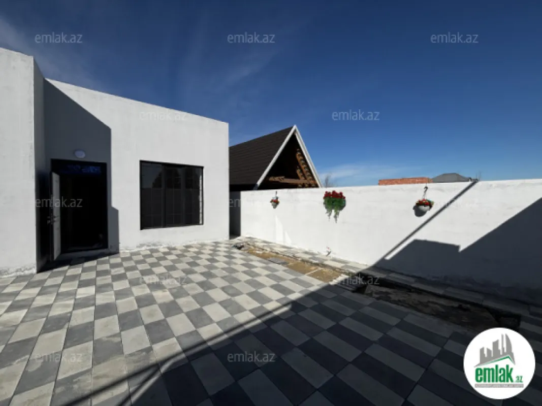 Satılır 3 otaqlı mənzil 101 m²