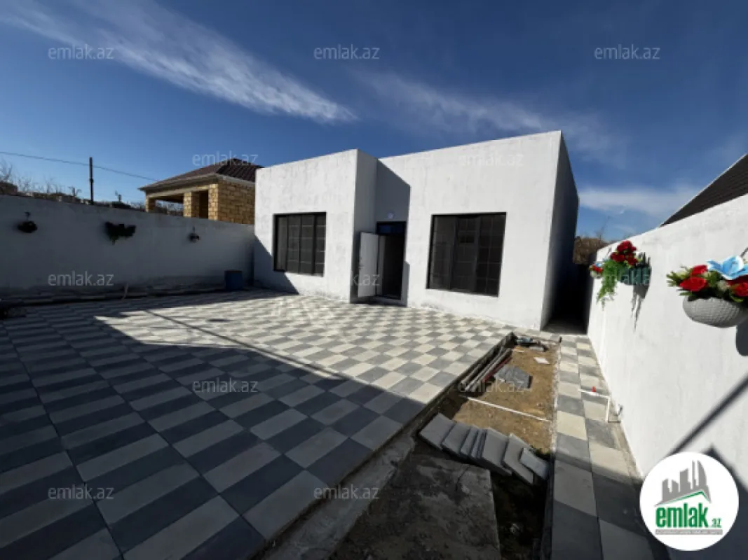 Satılır 3 otaqlı mənzil 101 m²