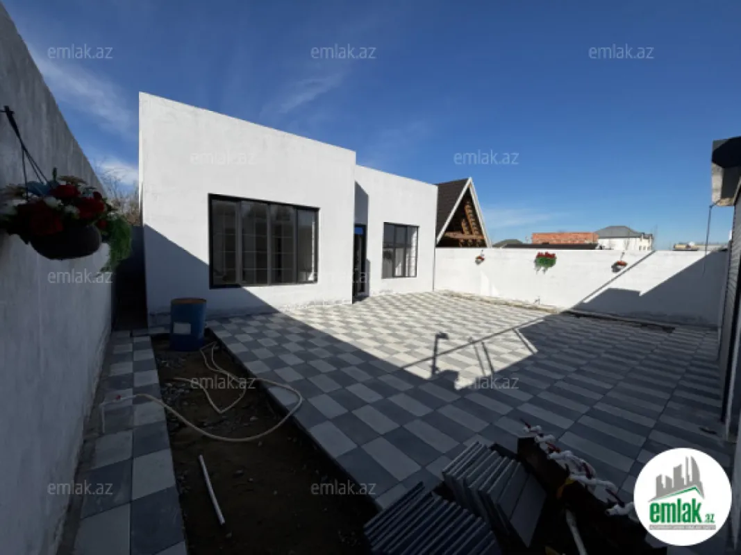 Satılır 3 otaqlı mənzil 101 m²