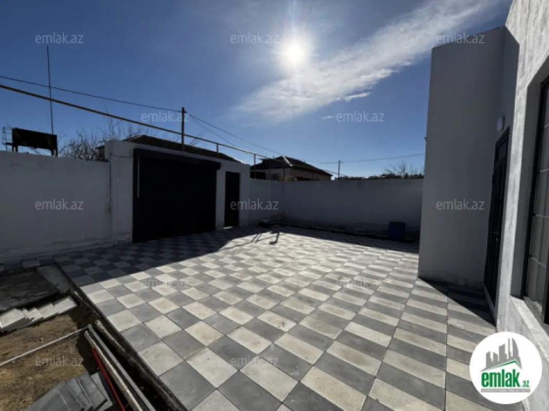 Satılır 3 otaqlı mənzil 101 m²