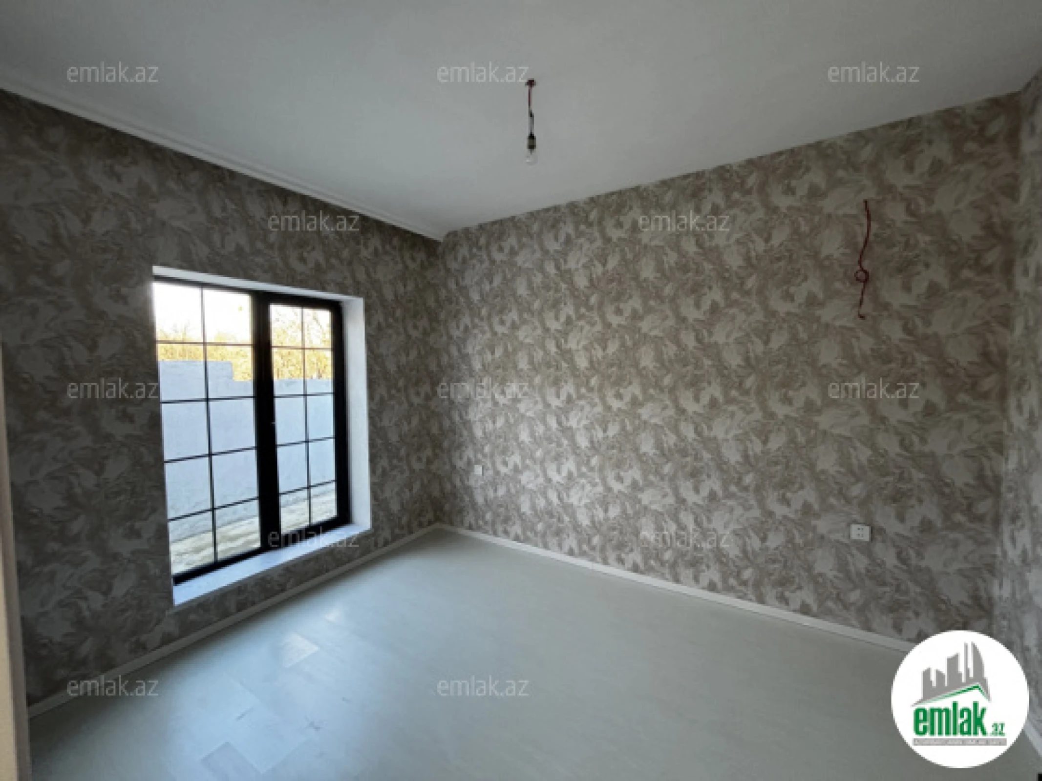 Satılır 3 otaqlı mənzil 101 m²