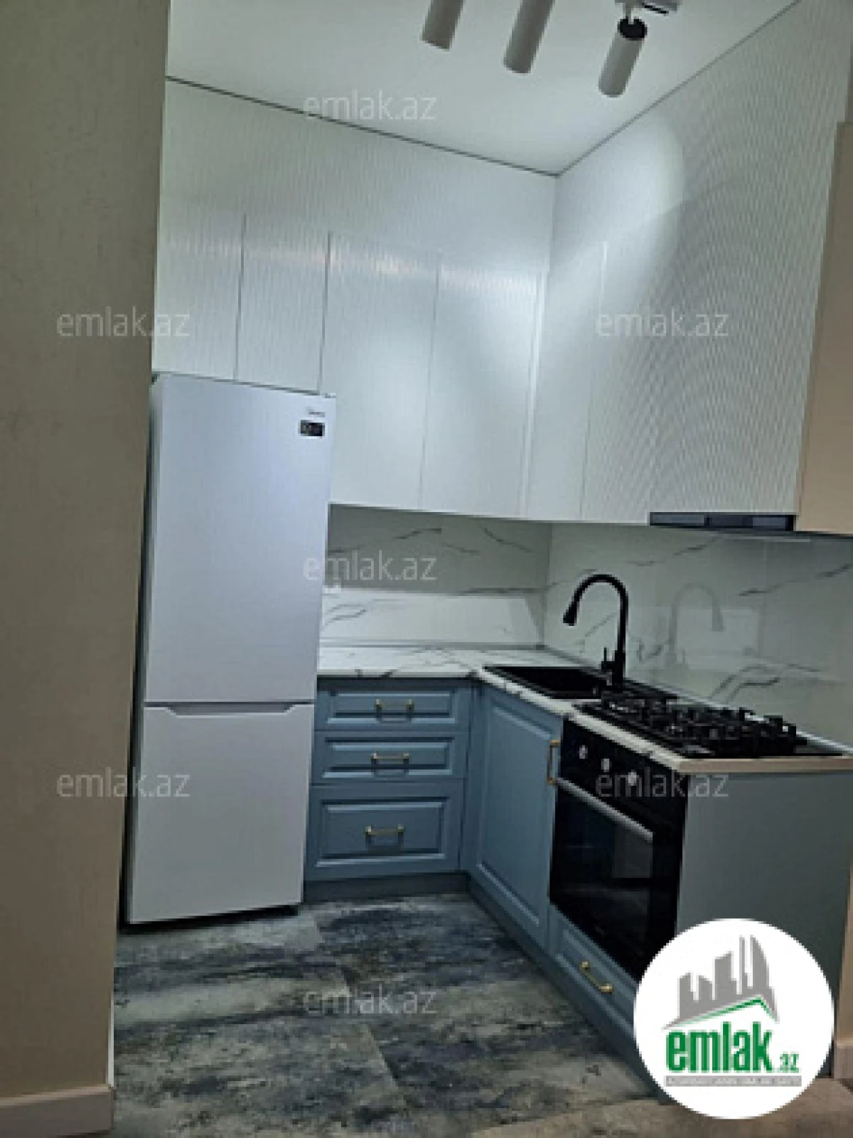Satılır 2 otaqlı yeni tikili 64 m²
