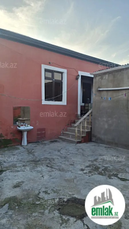 Satılır 5 otaqlı həyət evi 115 m²