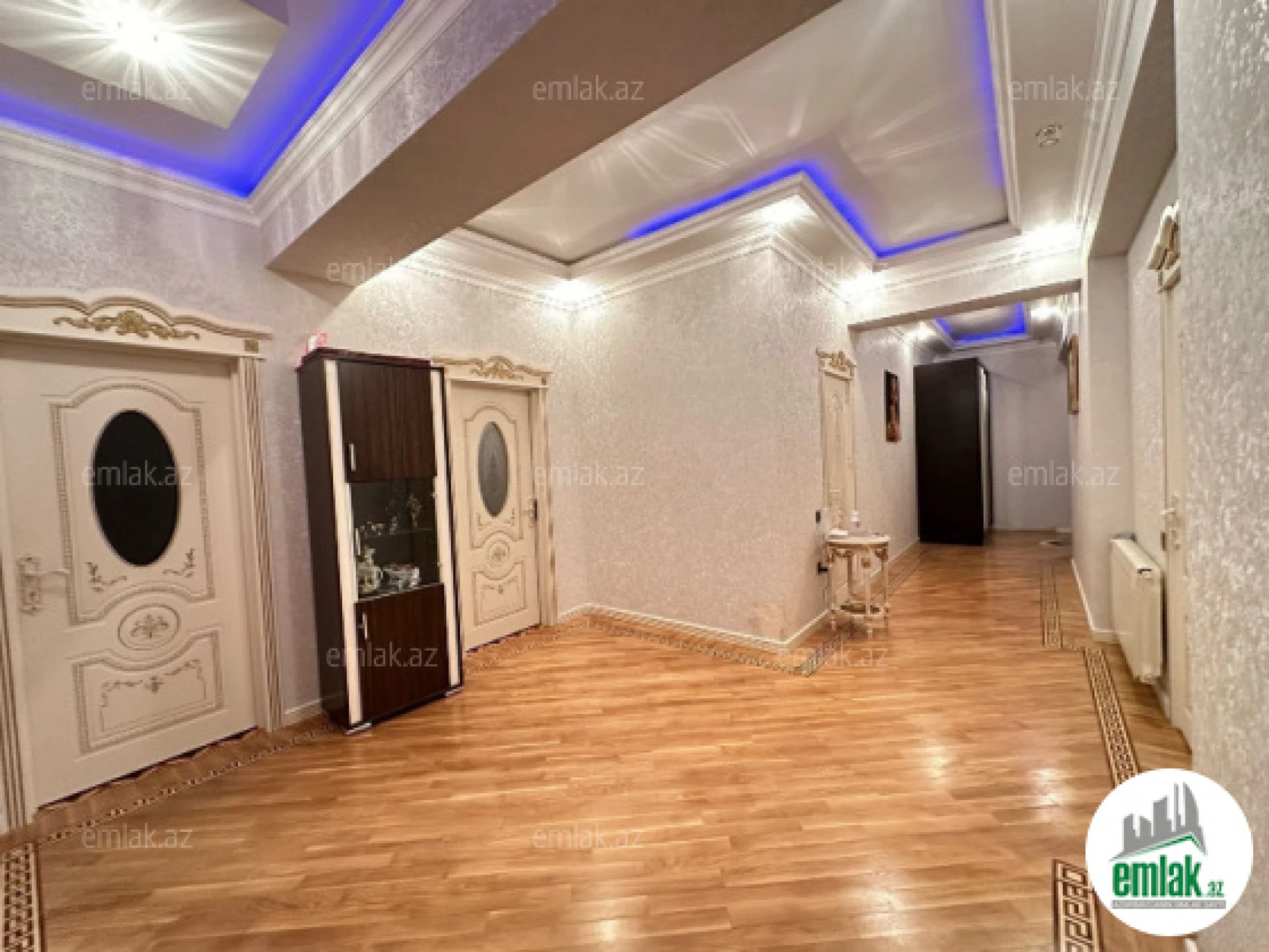 Satılır 3 otaqlı yeni tikili 140 m²