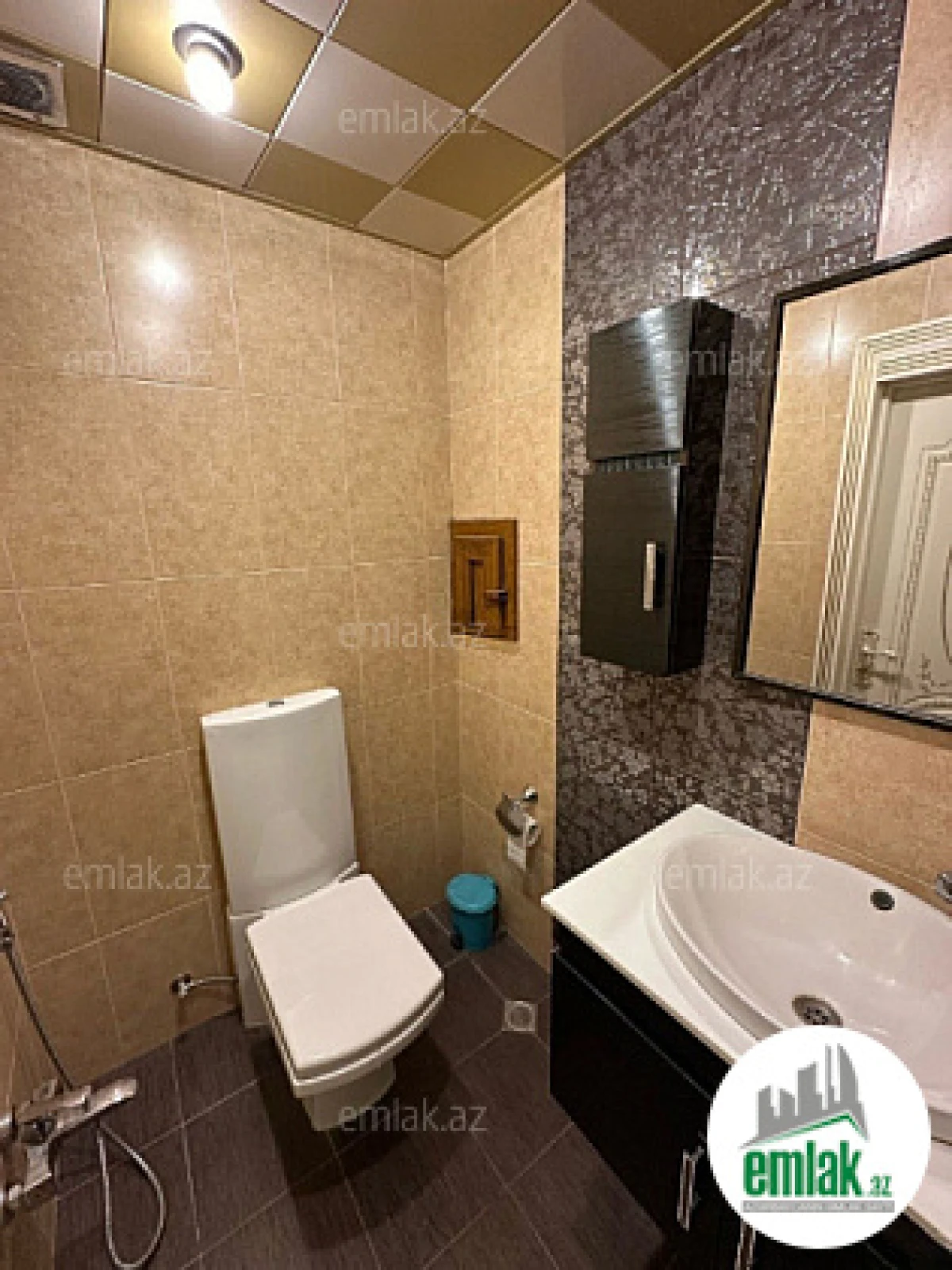 Satılır 3 otaqlı yeni tikili 140 m²