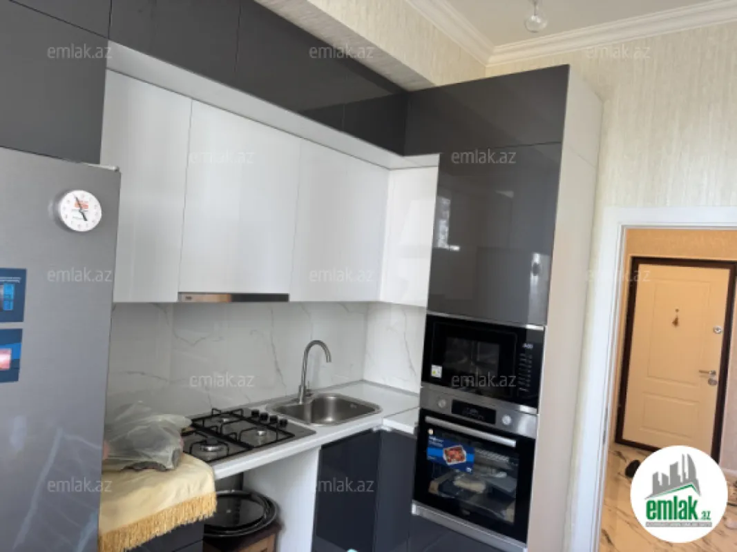 Satılır 2 otaqlı yeni tikili 64 m²