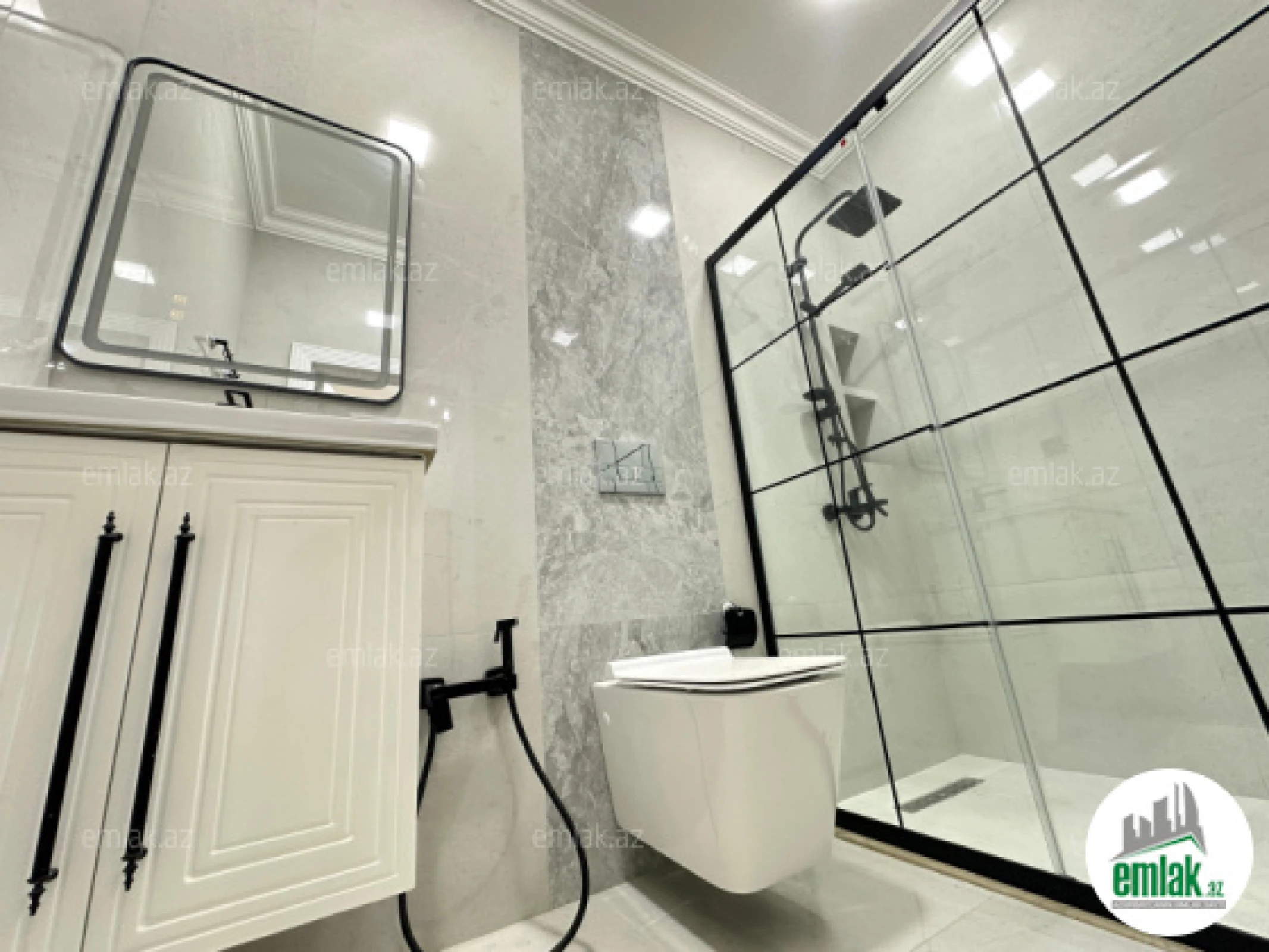 Satılır 2 otaqlı yeni tikili 65 m²