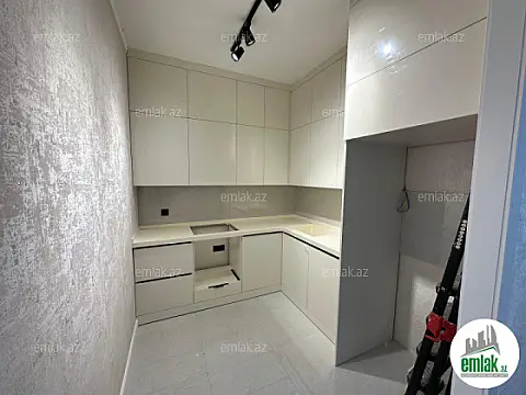Satılır 2 otaqlı yeni tikili 65 m²