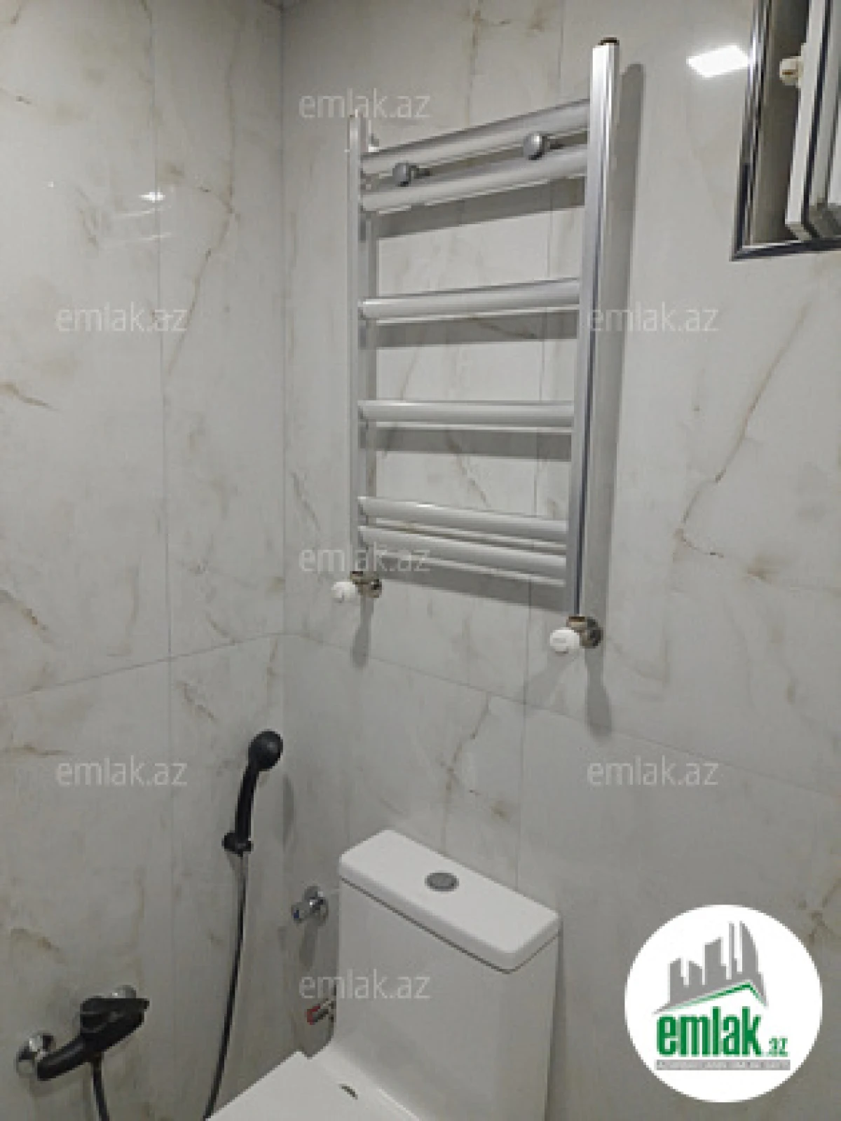 Satılır 2 otaqlı həyət evi 80 m²