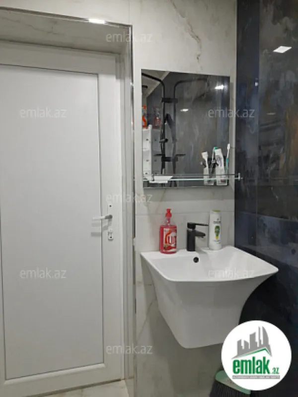 Satılır 2 otaqlı həyət evi 80 m²