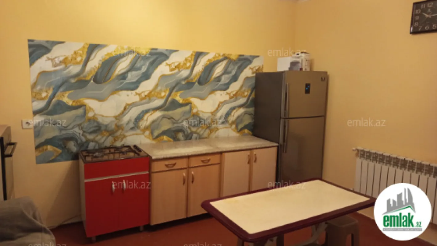 Satılır 2 otaqlı həyət evi 80 m²