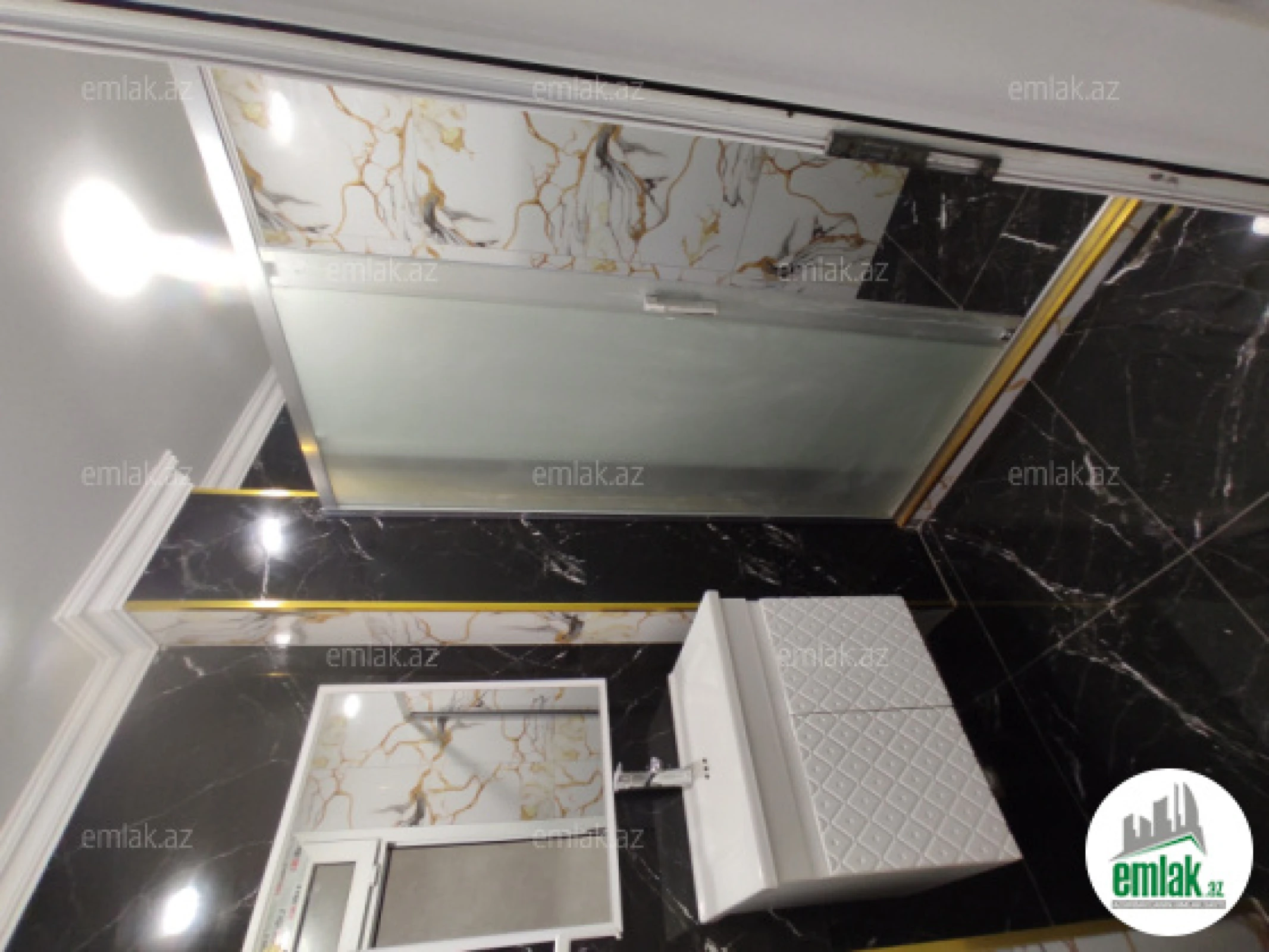 Satılır 2 otaqlı yeni tikili 65 m²