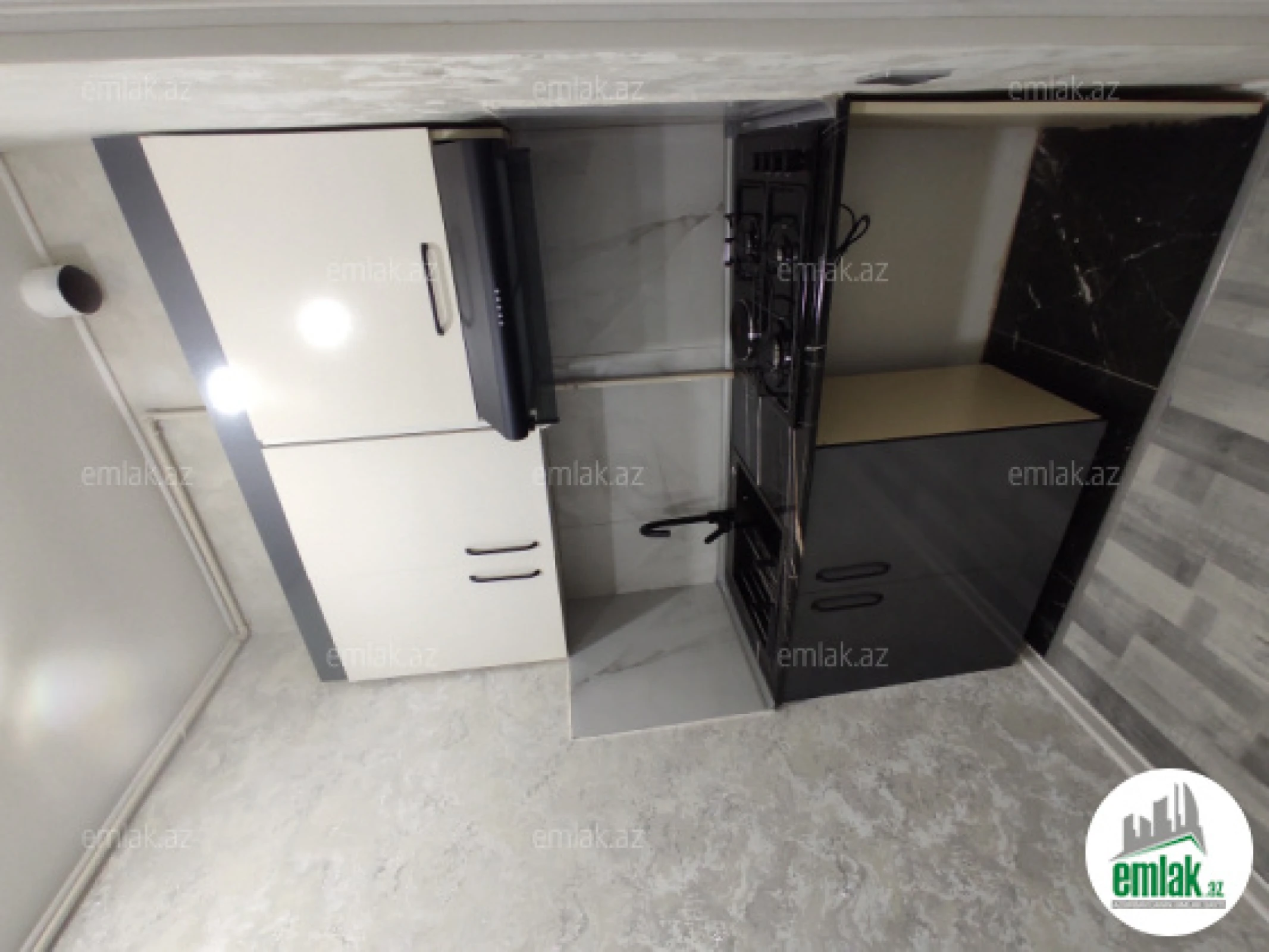 Satılır 2 otaqlı yeni tikili 65 m²