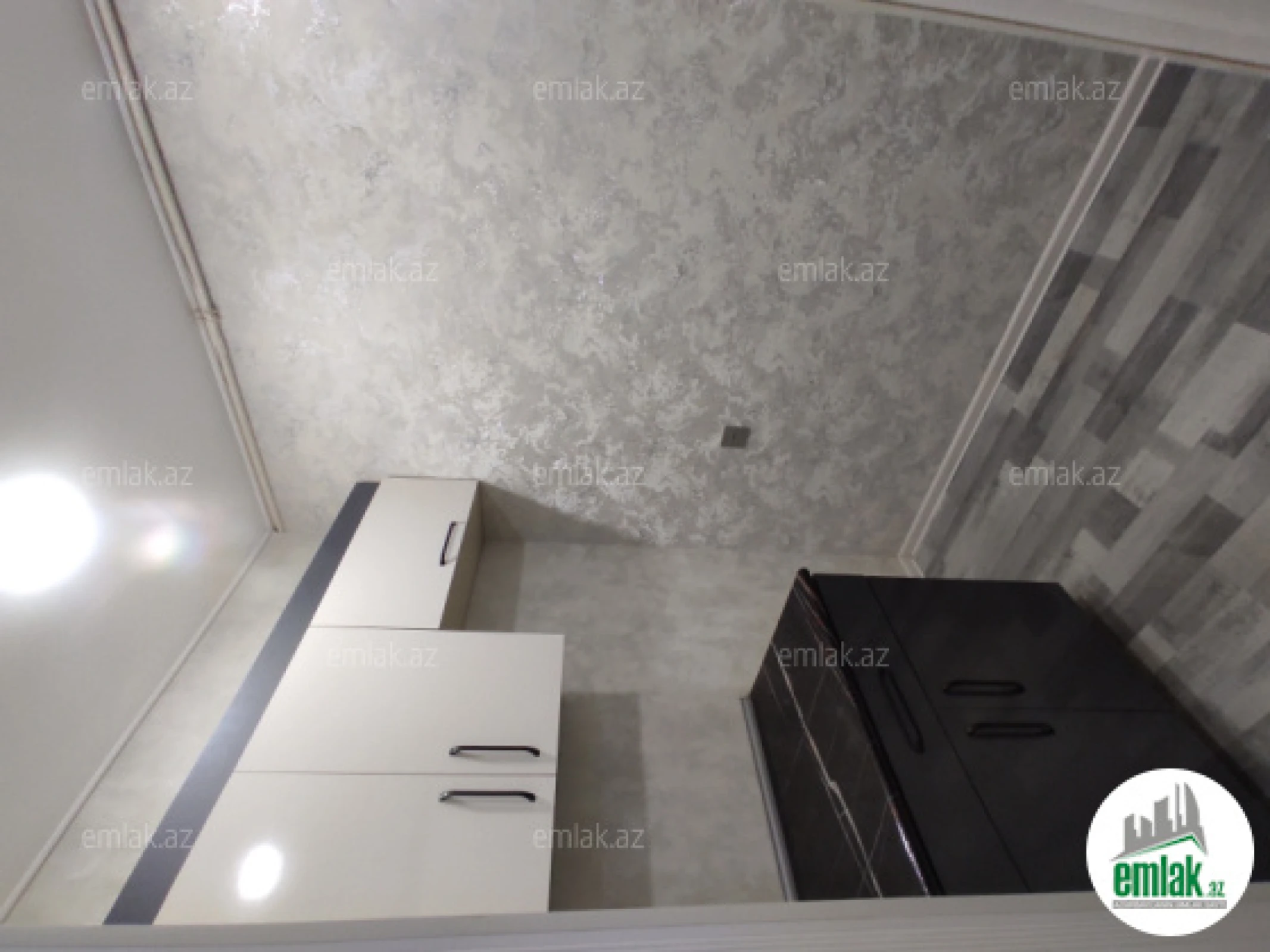 Satılır 2 otaqlı yeni tikili 65 m²