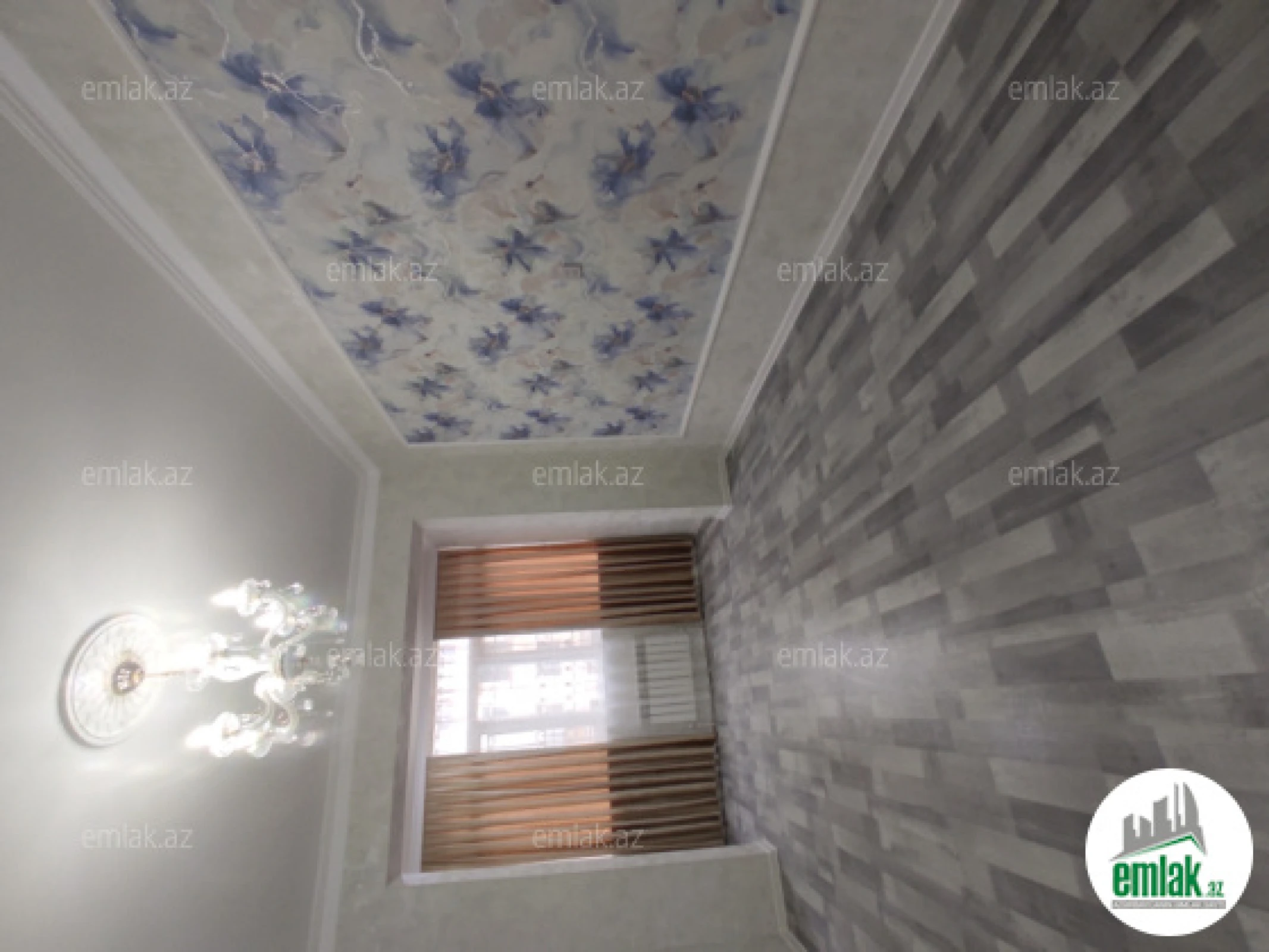 Satılır 3 otaqlı köhnə tikili 75 m²