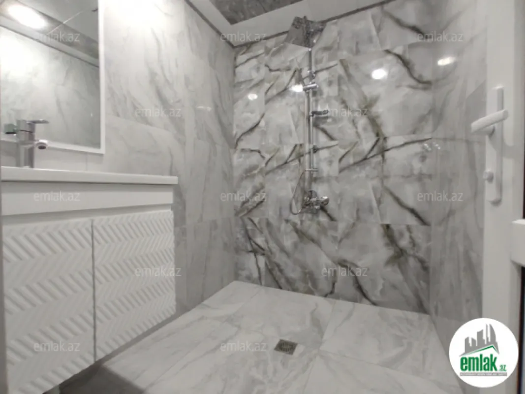 Satılır 3 otaqlı köhnə tikili 75 m²