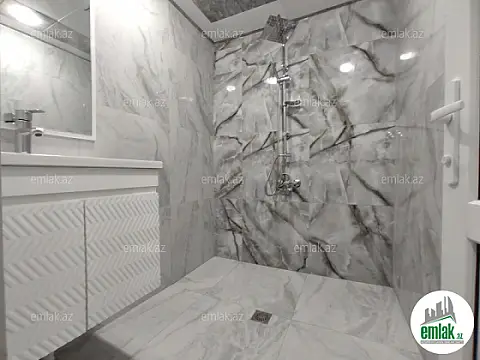 Satılır 3 otaqlı köhnə tikili 75 m²