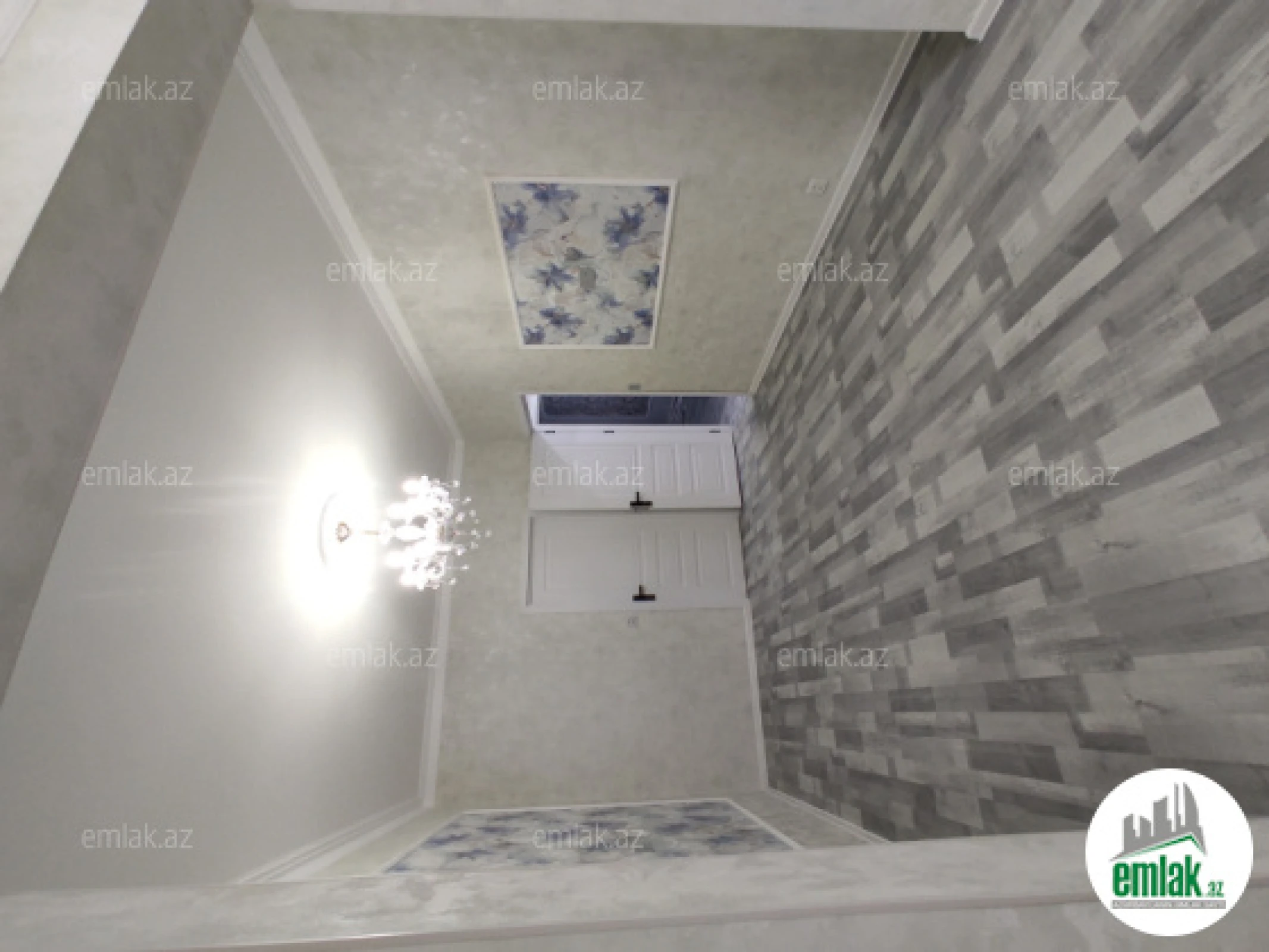 Satılır 3 otaqlı köhnə tikili 75 m²