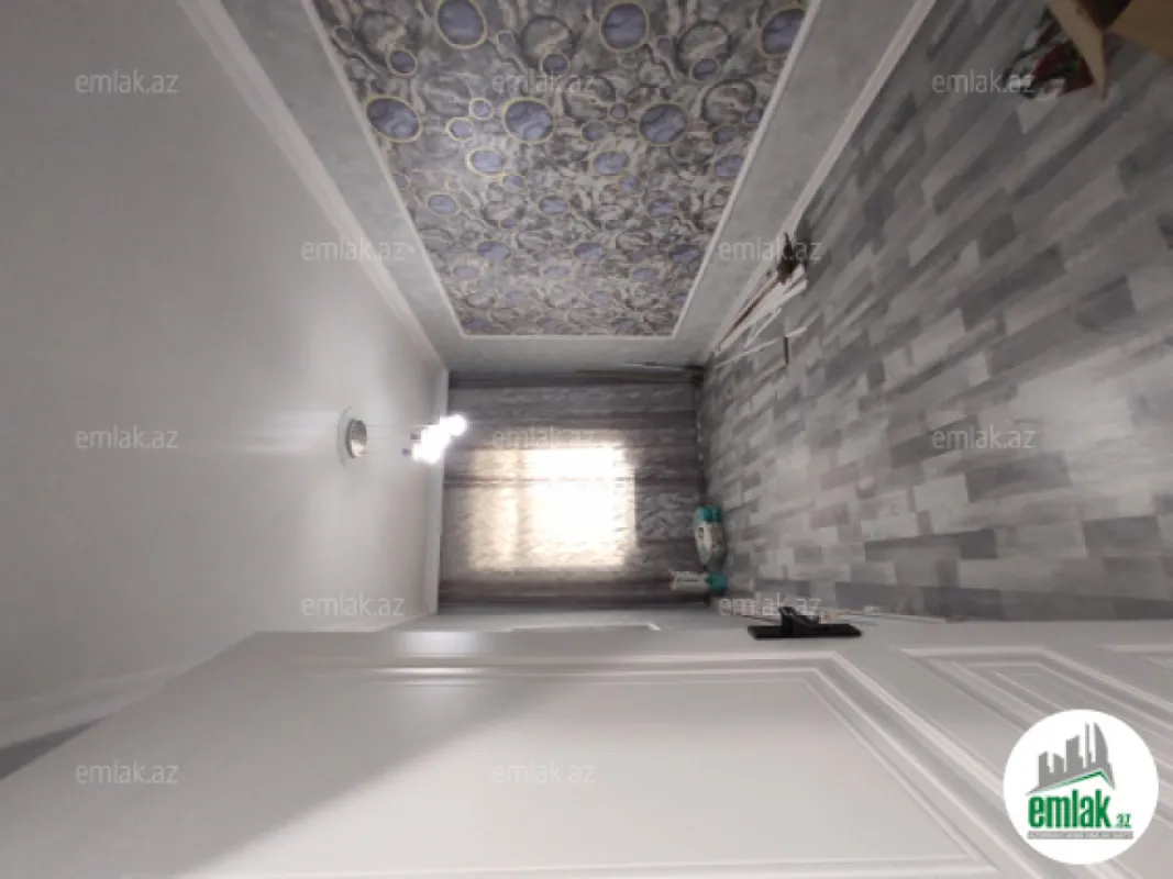 Satılır 3 otaqlı köhnə tikili 75 m²