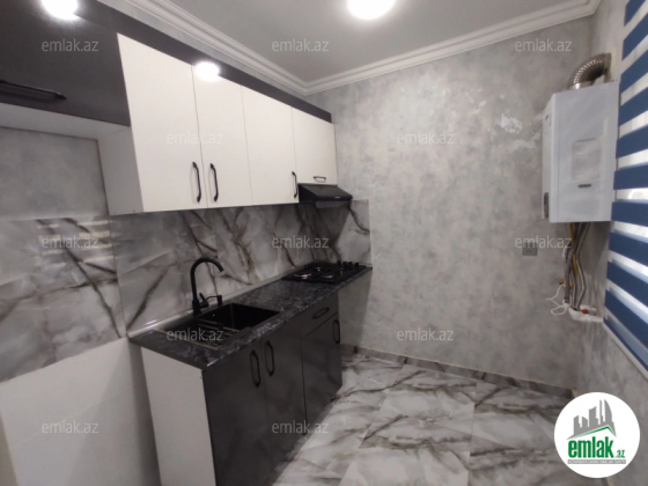 Satılır 3 otaqlı köhnə tikili 75 m²