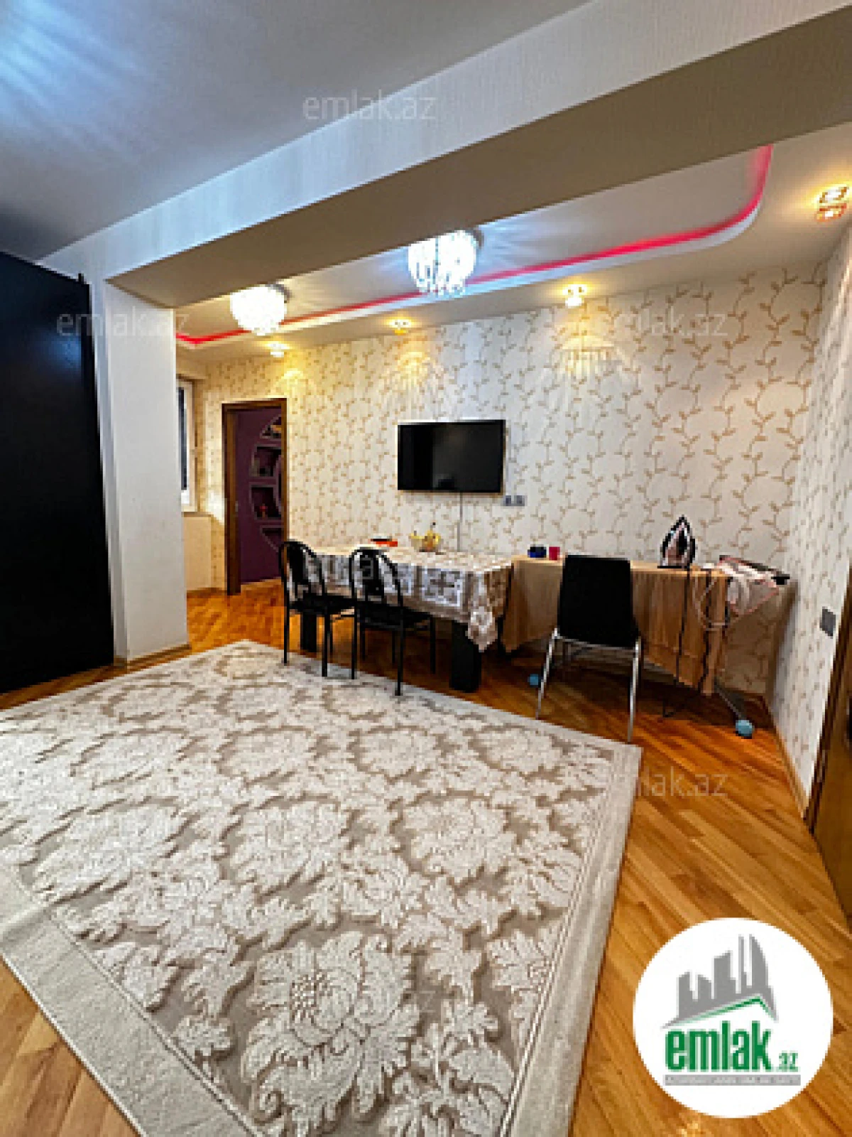 Satılır 3 otaqlı yeni tikili 90 m²