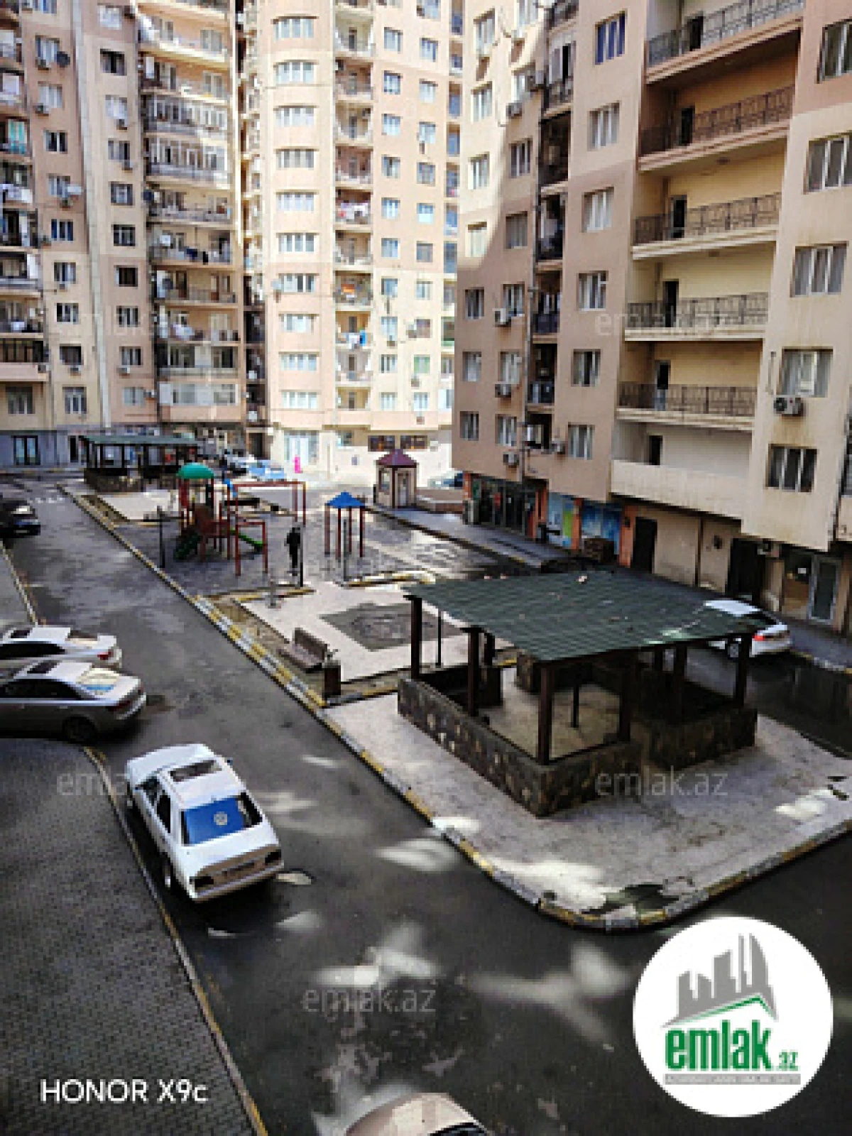 Satılır 3 otaqlı yeni tikili 90 m²