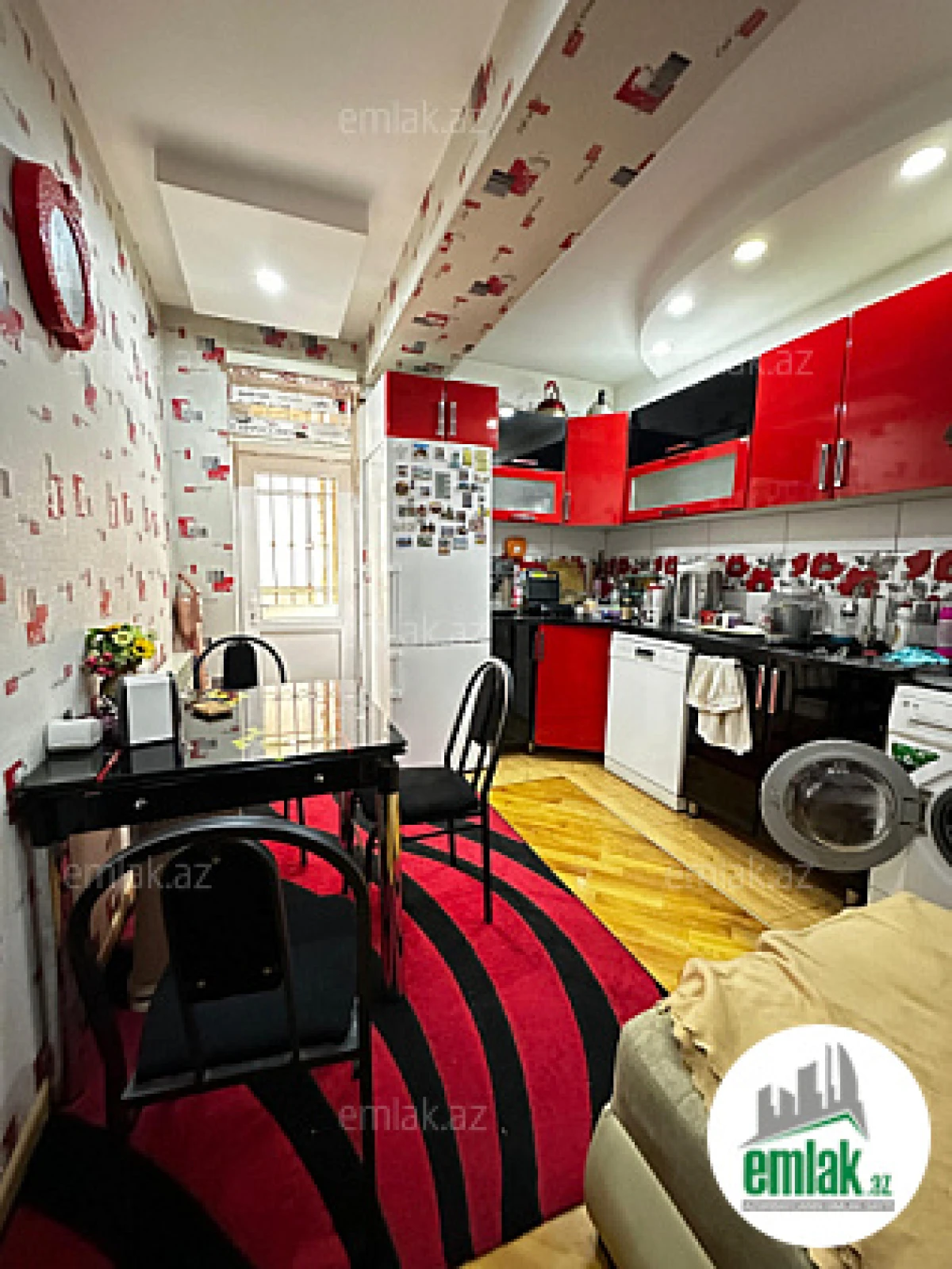 Satılır 3 otaqlı yeni tikili 90 m²