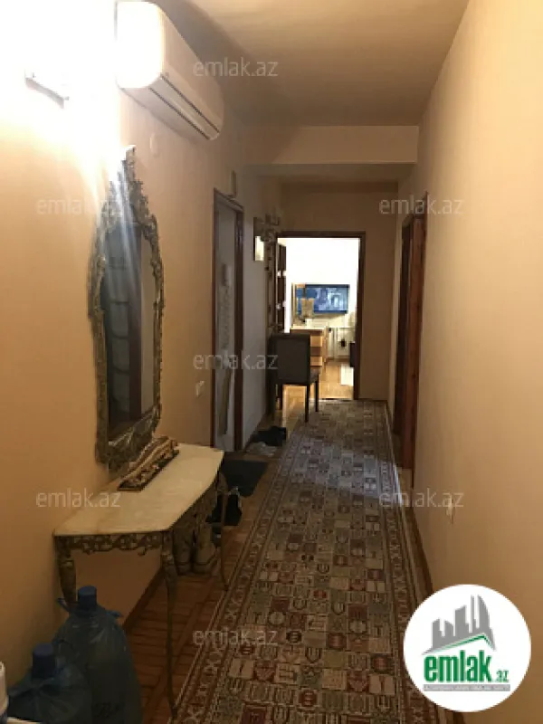 Satılır 3 otaqlı köhnə tikili 78 m²