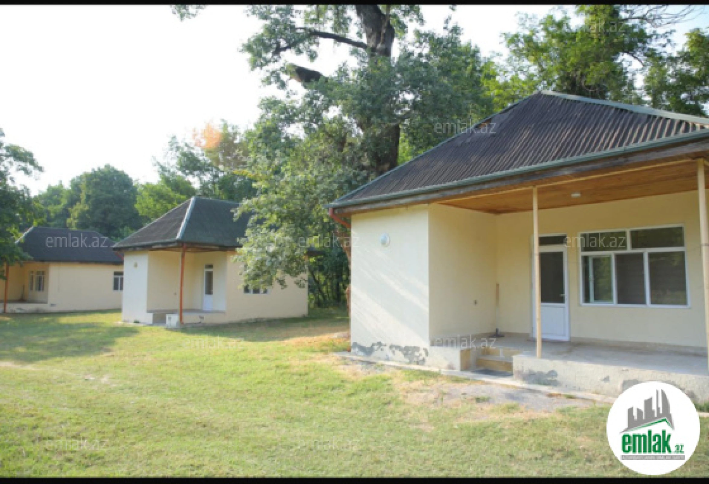 Satılır 8 otaqlı obyekt 500 m²