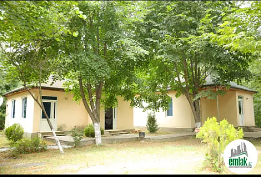 Satılır 8 otaqlı obyekt 500 m²