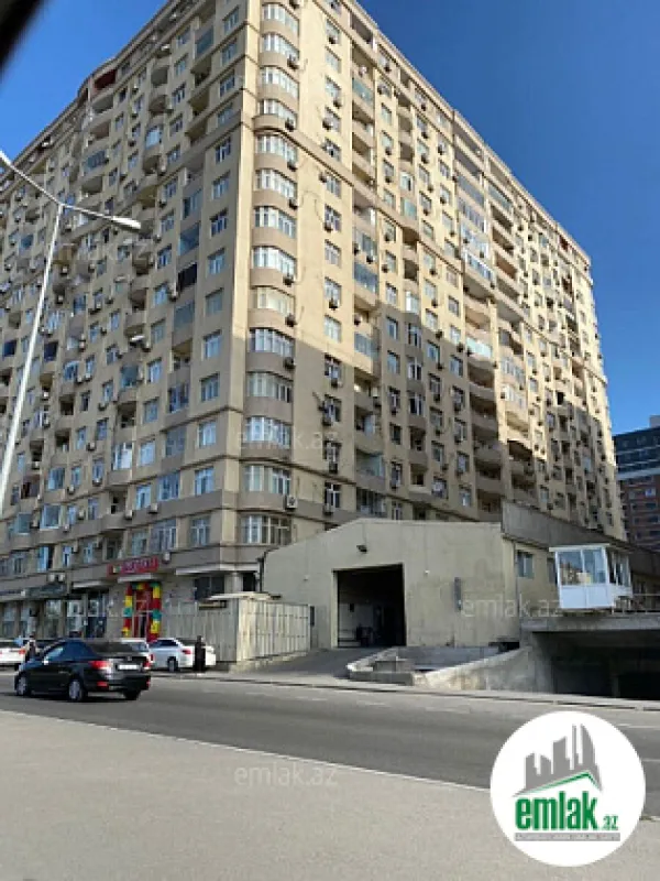 Satılır 3 otaqlı yeni tikili 124 m²