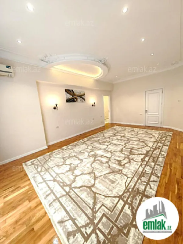 Satılır 4 otaqlı yeni tikili 230 m²
