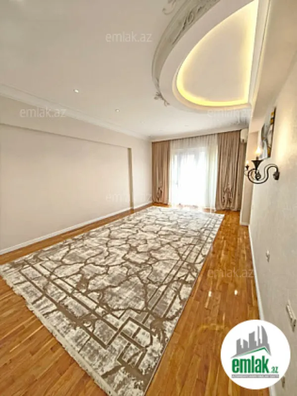 Satılır 4 otaqlı yeni tikili 230 m²