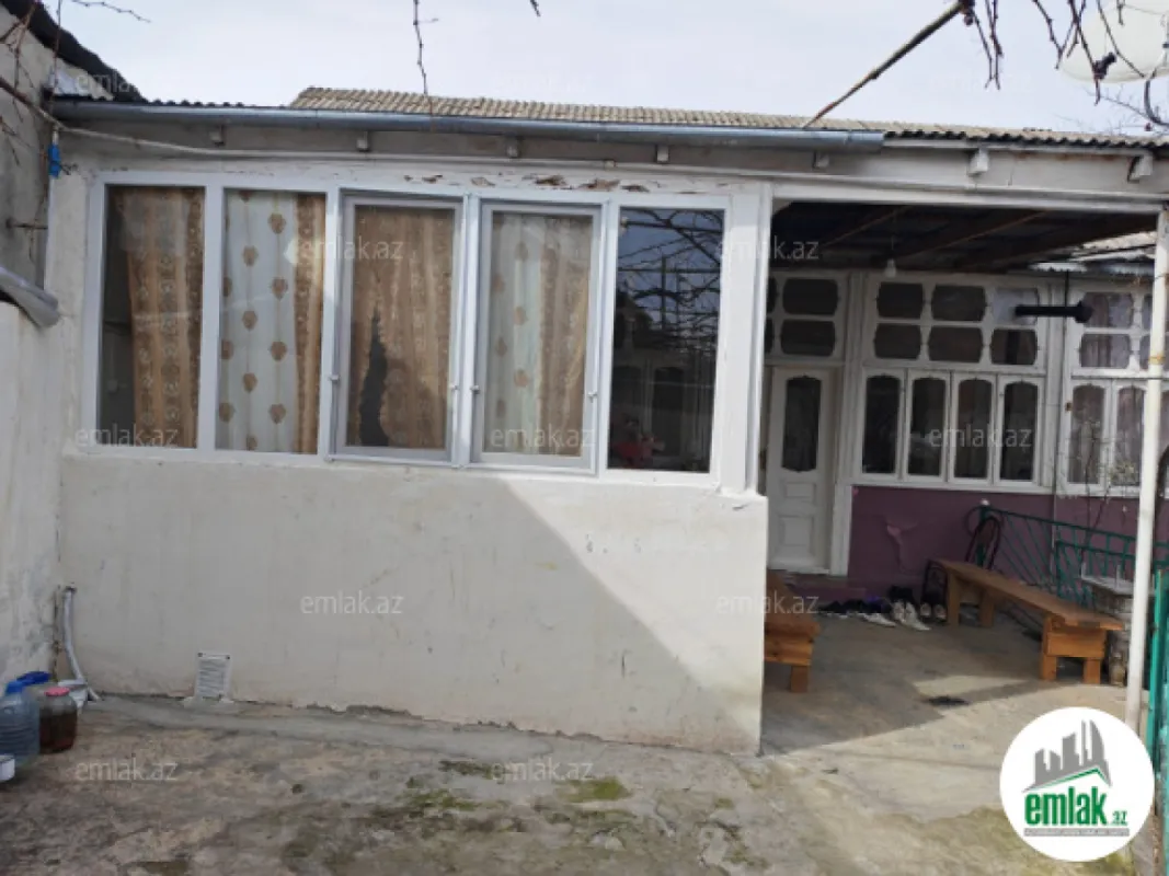 Satılır 4 otaqlı həyət evi 120 m²