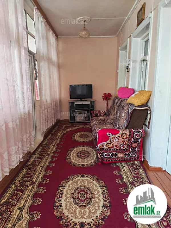Satılır 4 otaqlı həyət evi 120 m²