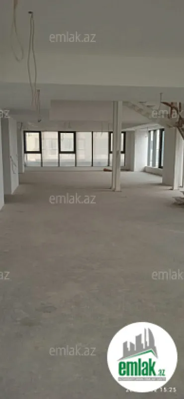 Satılır 4 otaqlı yeni tikili 175 m²