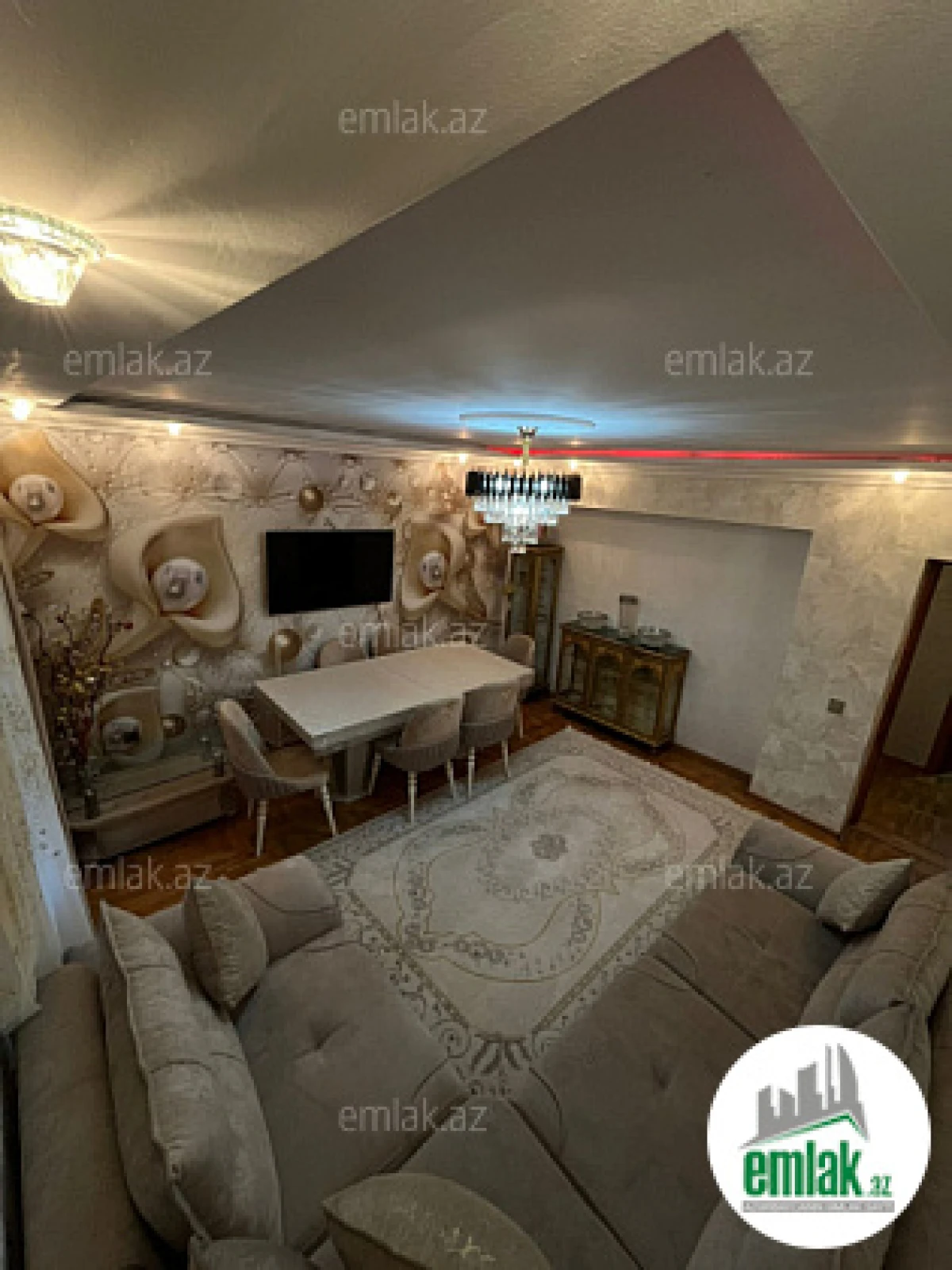 Satılır 3 otaqlı köhnə tikili 90 m²