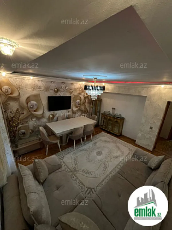 Satılır 3 otaqlı köhnə tikili 90 m²