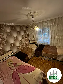 Satılır 3 otaqlı köhnə tikili 90 m²